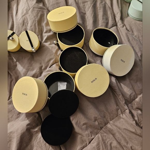 Lot Tous Gift Boxes w Inserts Shopping Bags Bracelet Necklace Ring Charm Jewelry - Picture 8 of 16